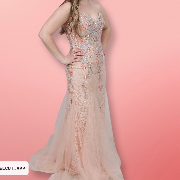 Alyce Paris Prom dress in pristine condition - Picture 5 of 6